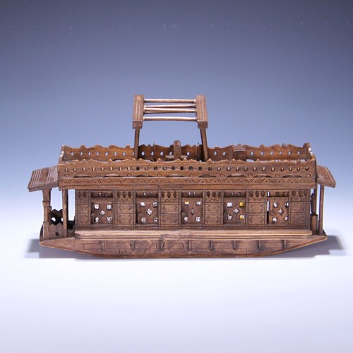 Walnut wood carved - walnut, kashmir