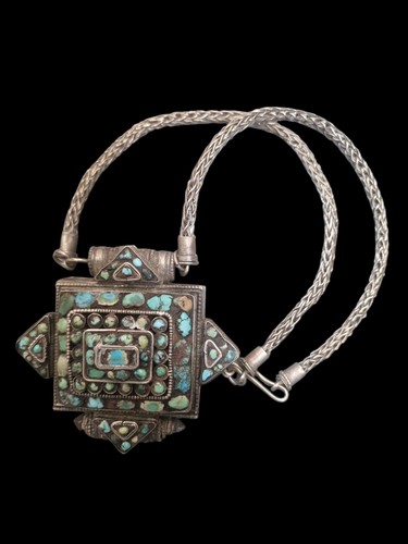 Sehralte schmuck stück gau - schmuck,