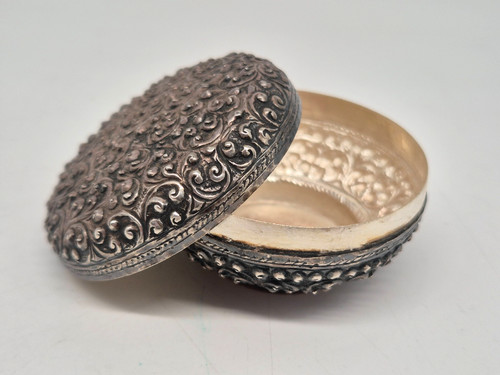 Silberdose beteldose repoussé - beteldose,