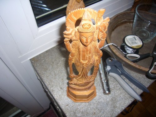 Vishnu sandelholzfigur aus - sandelholzfigur,