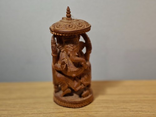 Ganesha mit schirm auf - schirm,